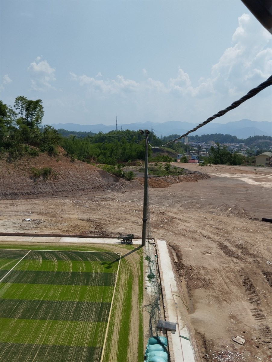 Hoàn thiện dự án 2 sân bóng tại Điện Biên Phủ