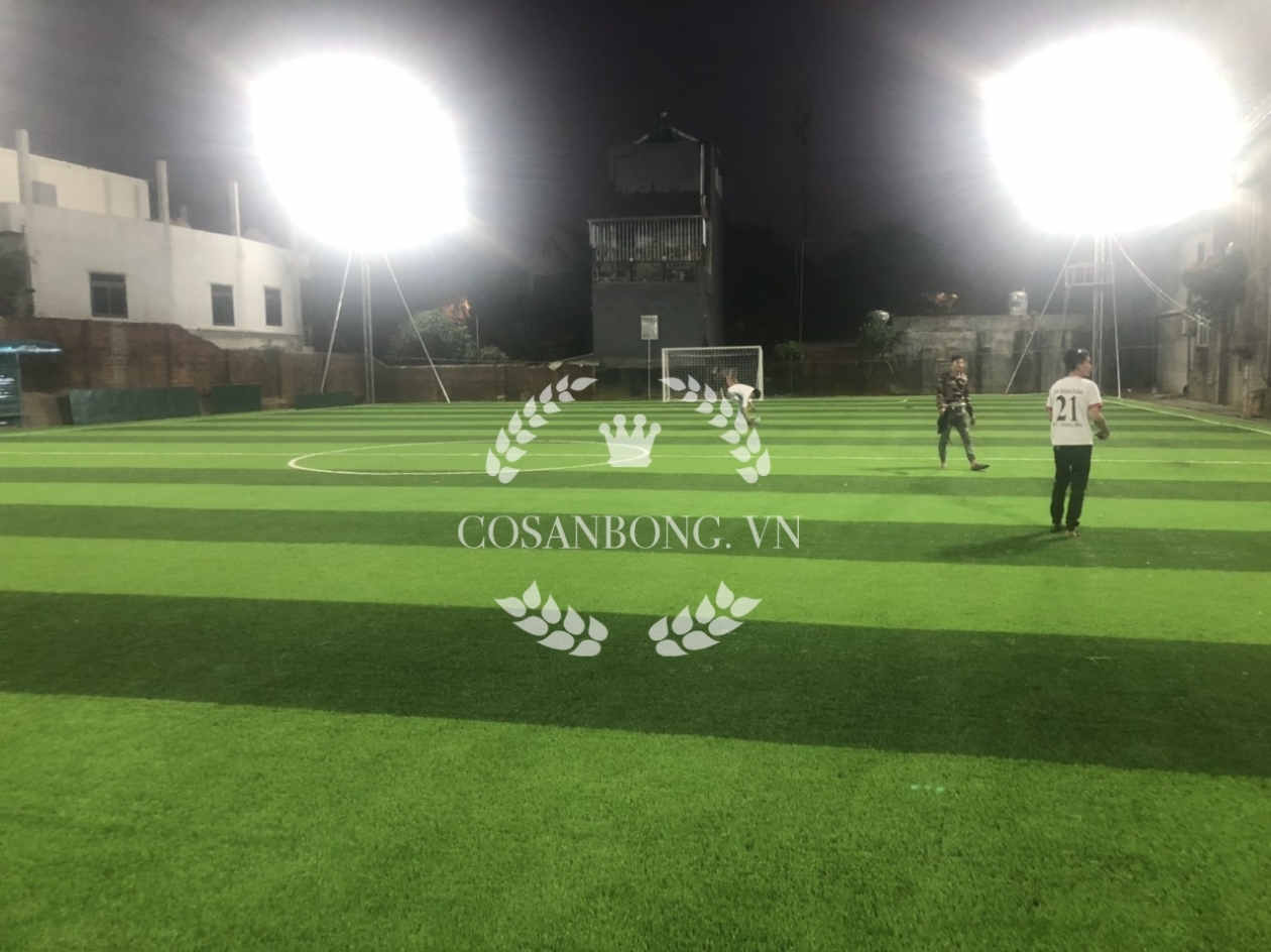 Hoàn thiện sân bóng tại huyện Quốc Oai - Hà Nội